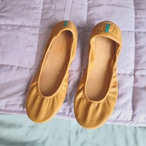 Tieks Camel